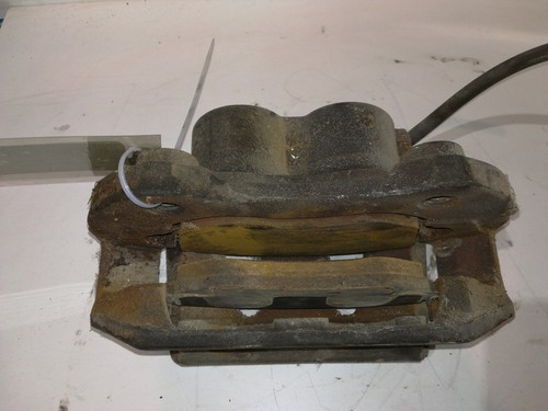 C152b118 brake caliper right - brake,